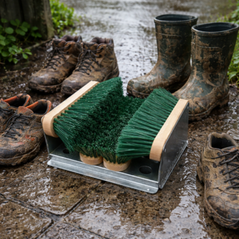 Schoenen en laarzen schoonmaker 4 borstels met verzinkt onderstel