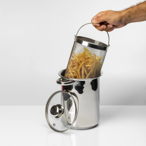 Multifunctionele pan met mand en hammaker